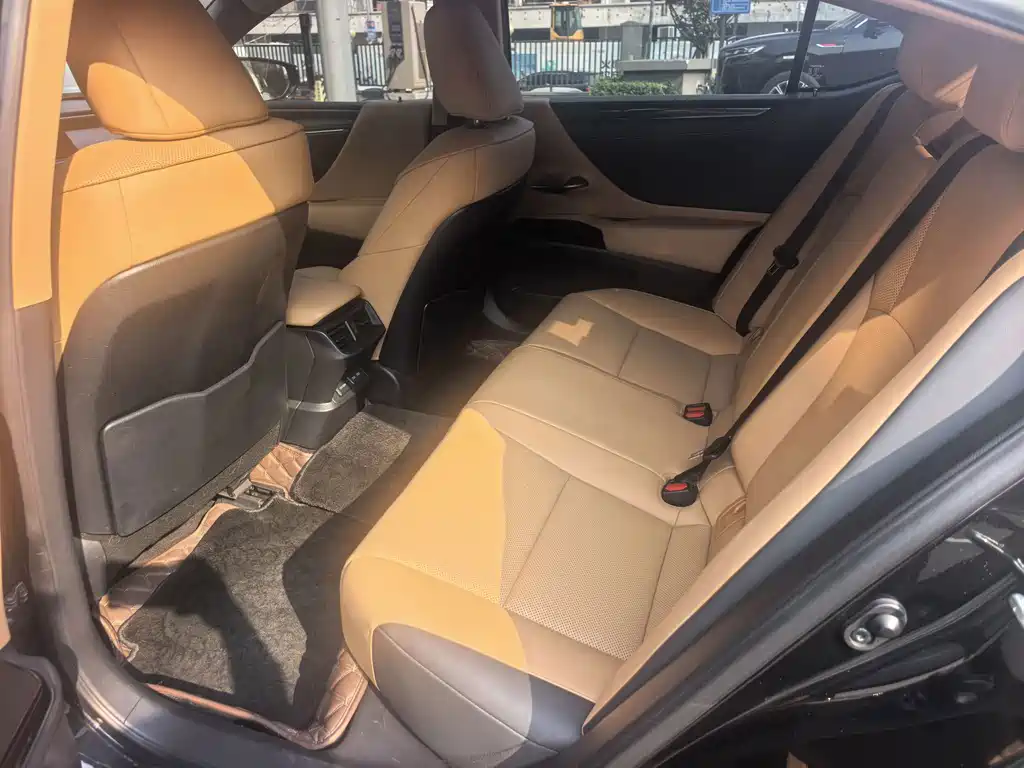 Lexus ES — миниатюра 3