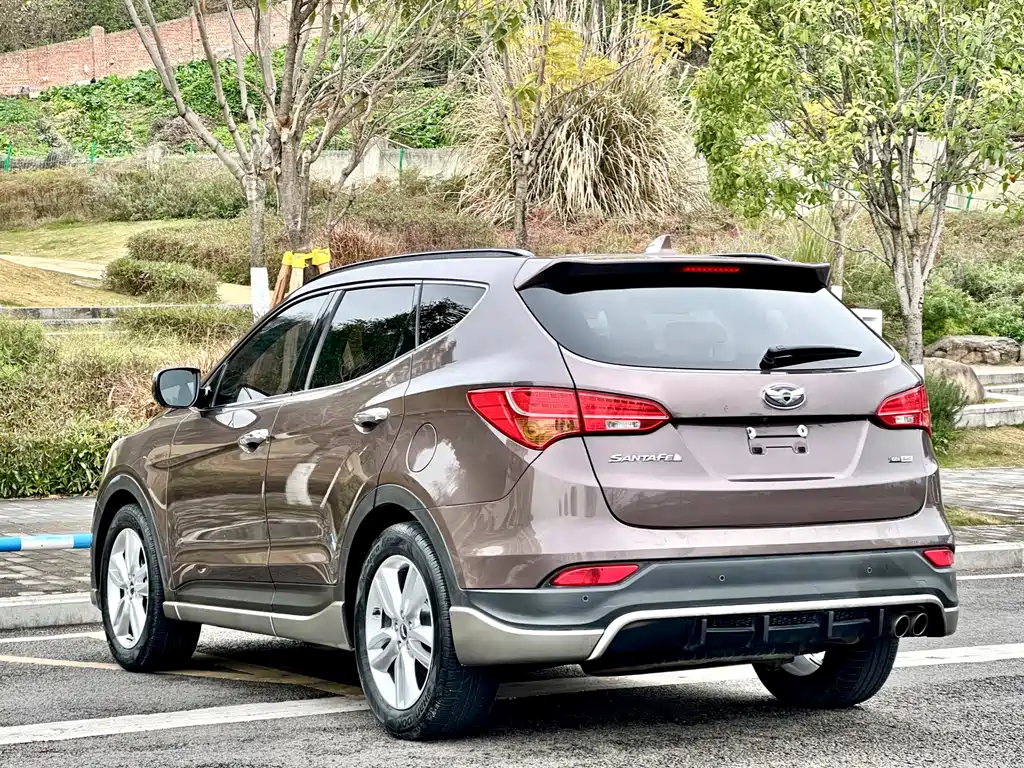 Hyundai Santa Fe (Import) — миниатюра 6