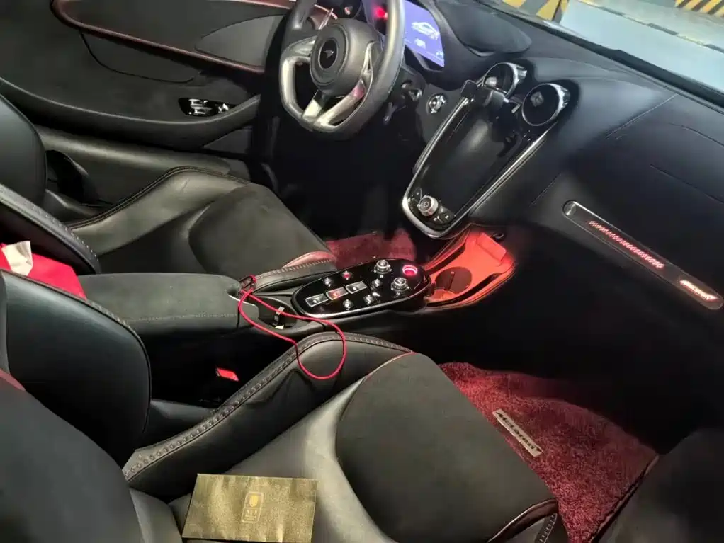 McLaren GT — миниатюра 8
