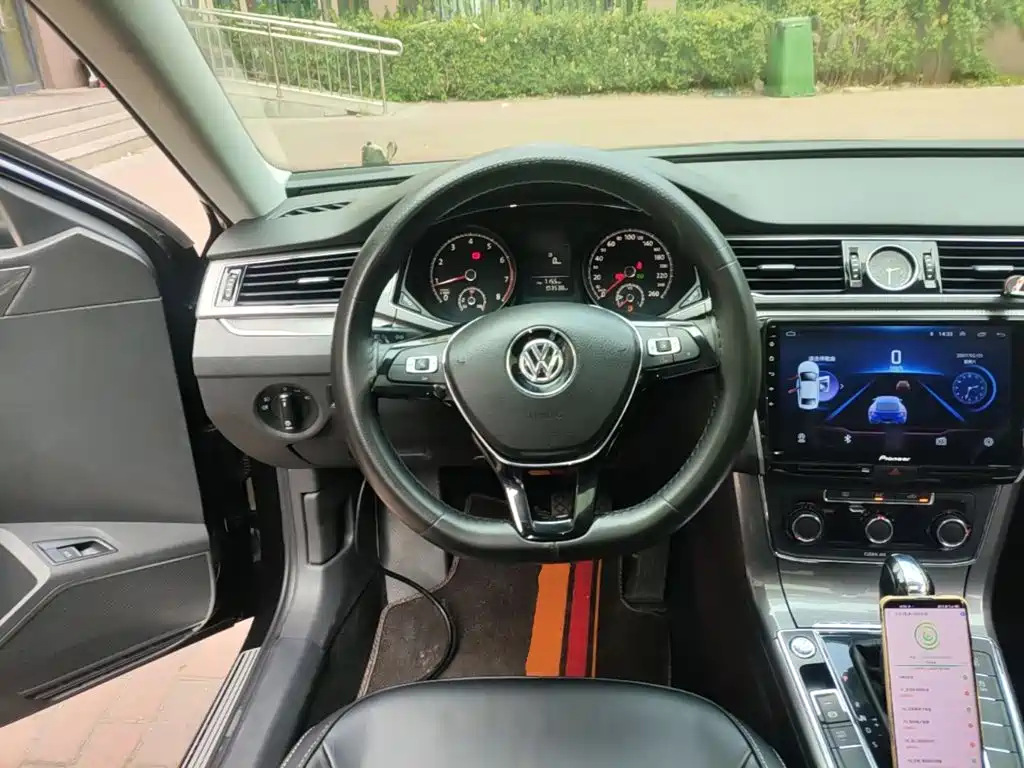 Volkswagen Passat — миниатюра 11
