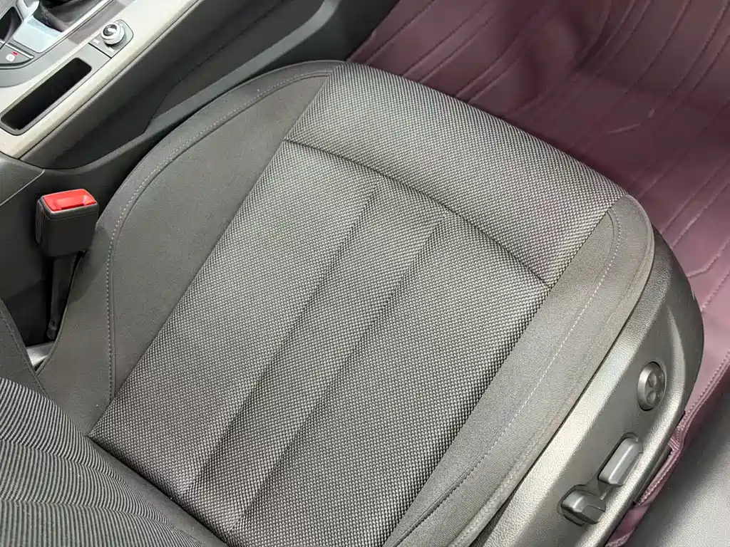 Audi A4L — миниатюра 18