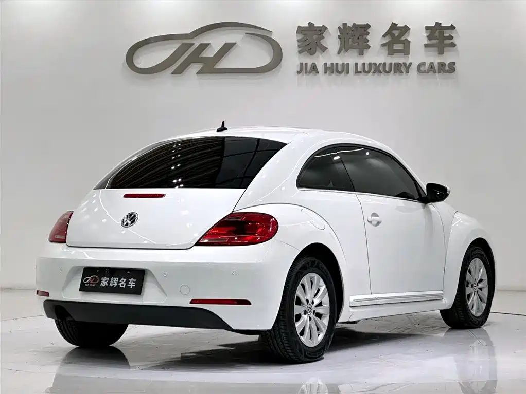 VOLKSWAGEN BEETLE