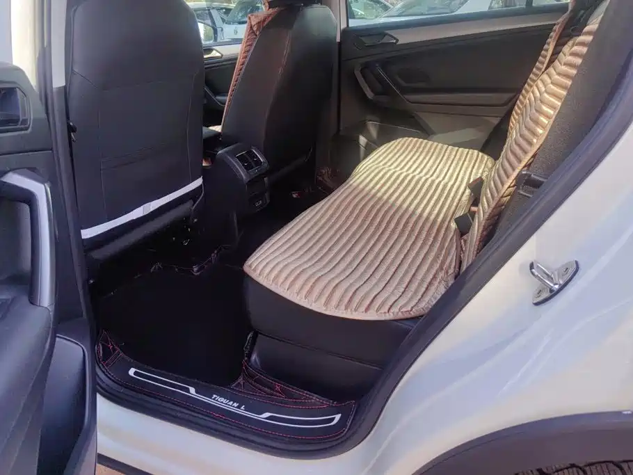 Volkswagen Tiguan L — миниатюра 11