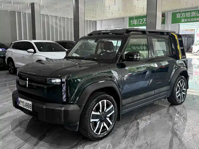 iCar 03