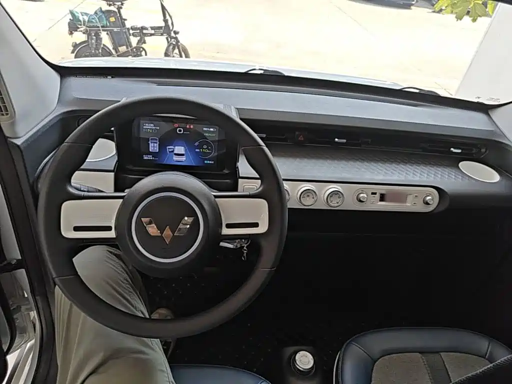 Wuling MINIEV — миниатюра 10