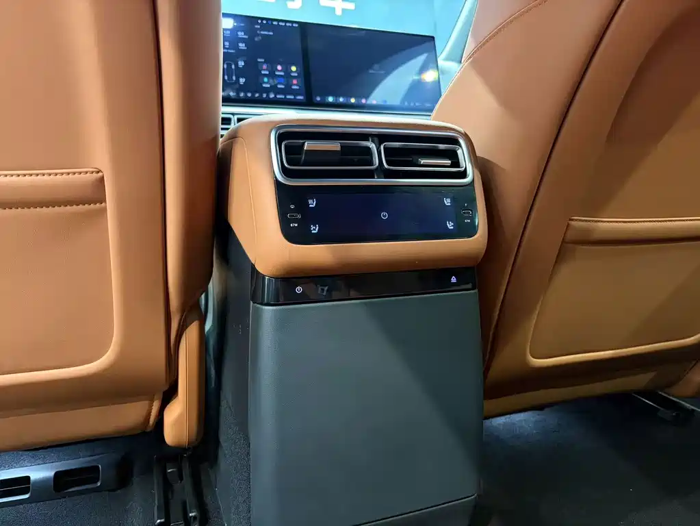 Li Auto Li L6 — миниатюра 10