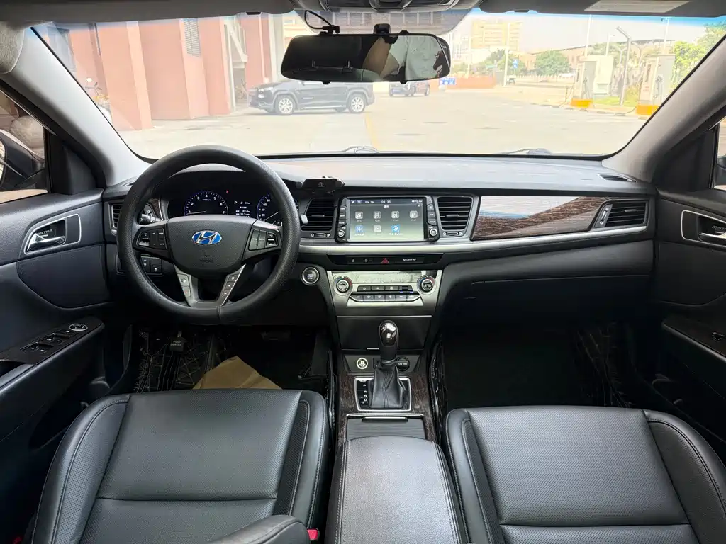 Hyundai Mistra — миниатюра 9
