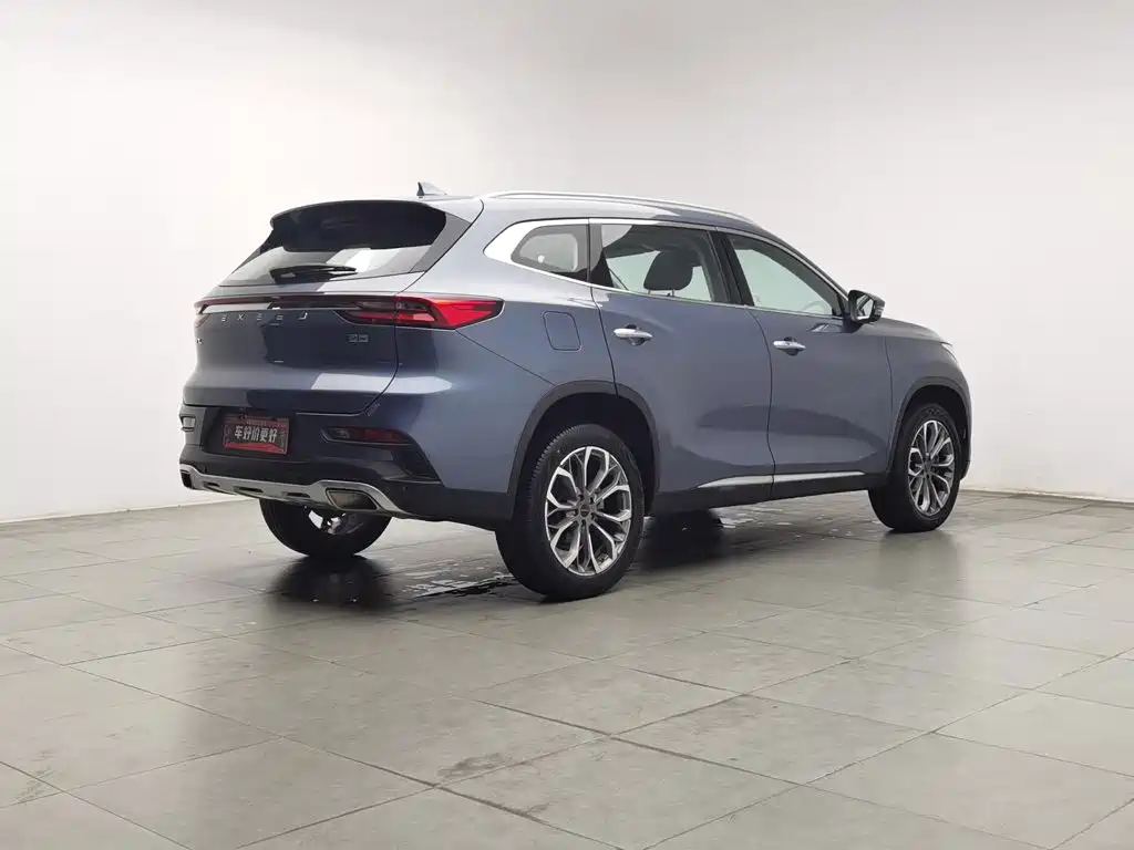 Exeed Lingyun — миниатюра 2