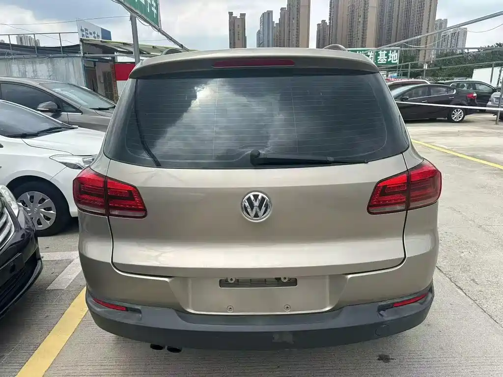 Volkswagen Tiguan — миниатюра 9