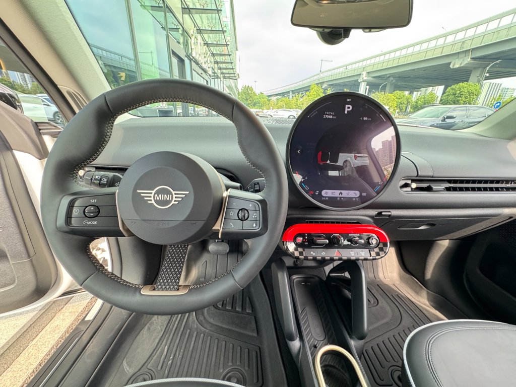 MINI MINI COOPER EV — миниатюра 11