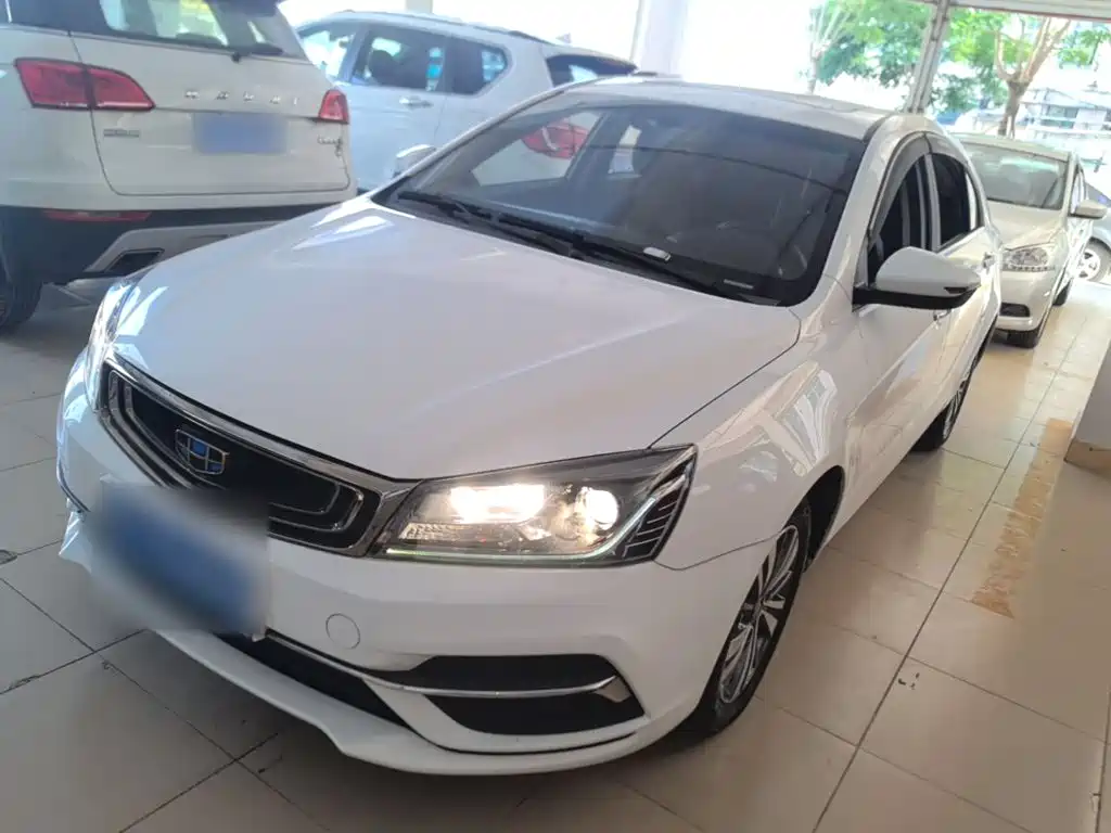 Geely Emgrand — миниатюра 2