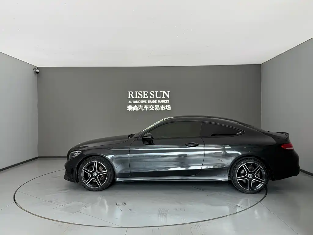 Mercedes-Benz C-Class (Import) — миниатюра 4