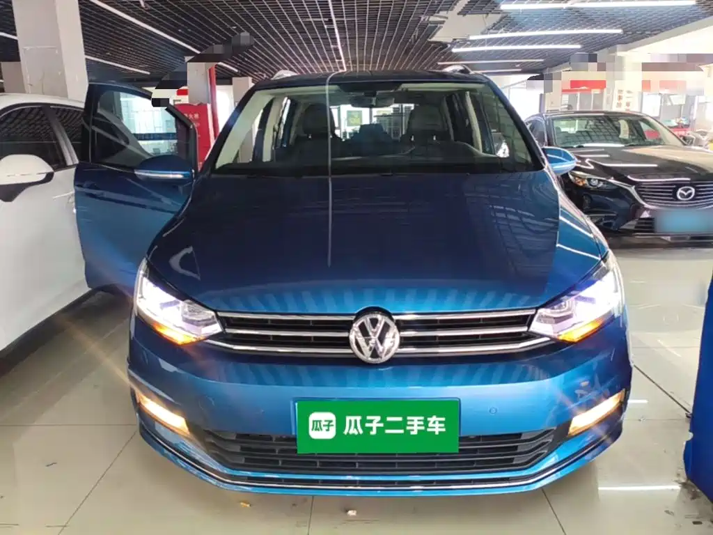Volkswagen Touran — миниатюра 3