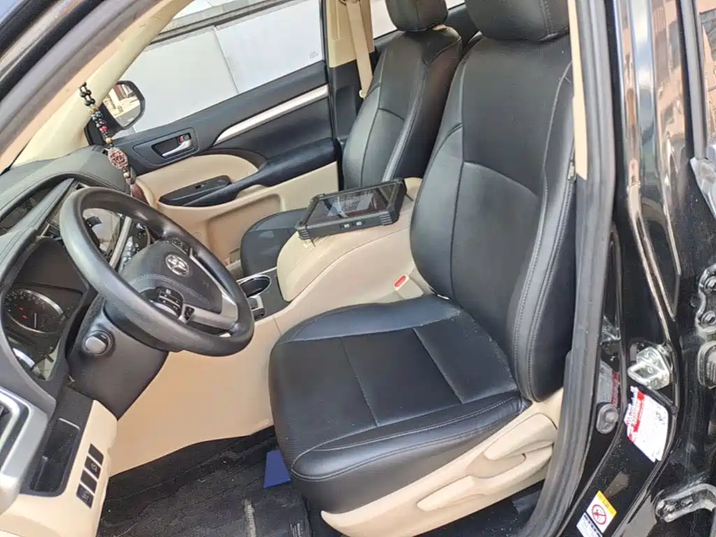 Toyota Highlander — миниатюра 15