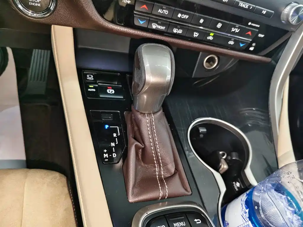 Lexus RX — миниатюра 14