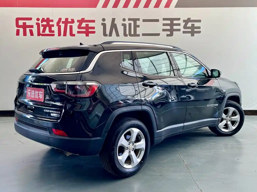 Jeep Compass — миниатюра 4