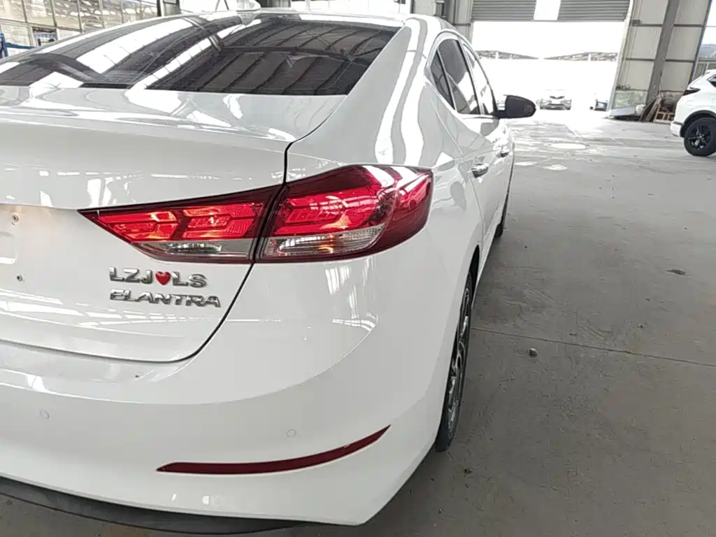 Hyundai Elantra 2020 1.5L CVT Elite