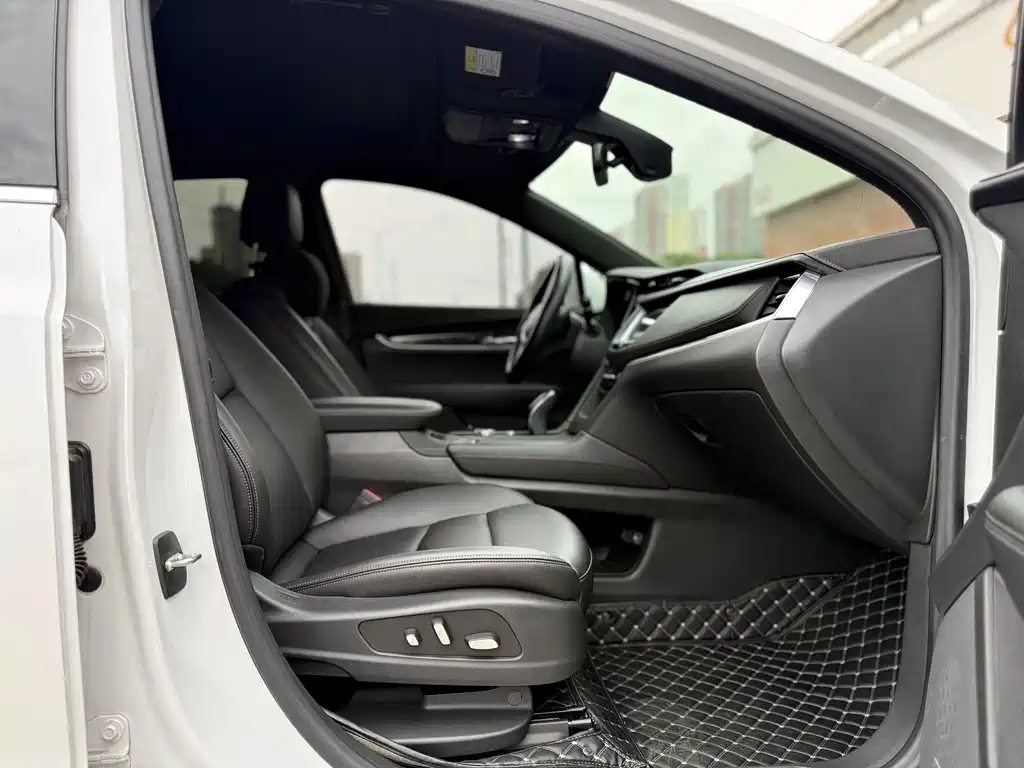 Cadillac XT5 — миниатюра 20