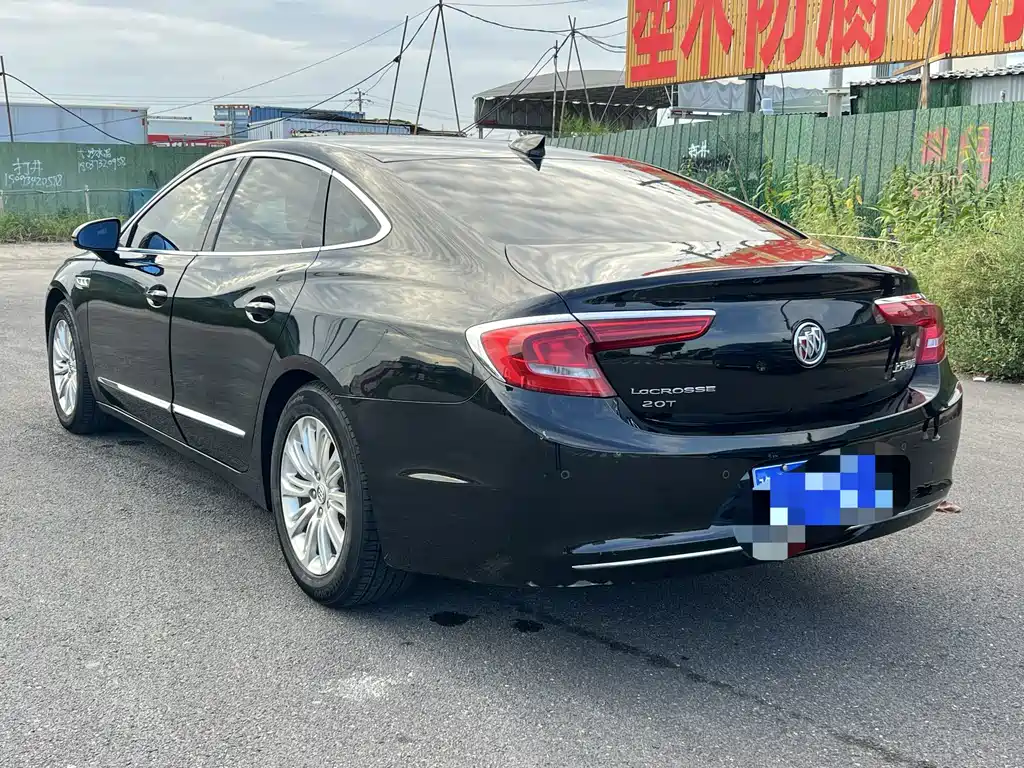 Buick LaCrosse — миниатюра 8
