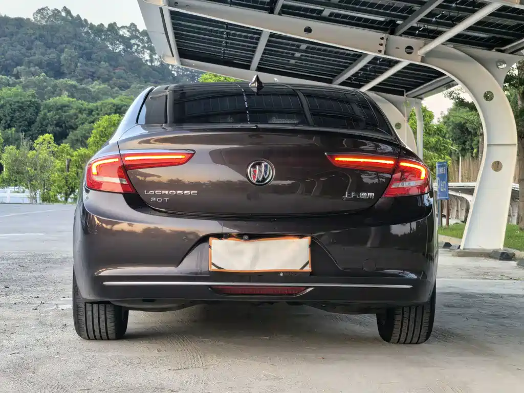 Buick LaCrosse — миниатюра 5