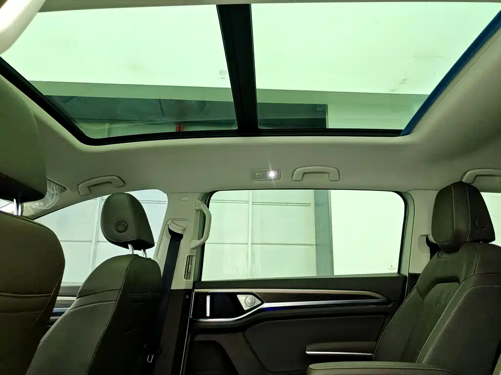 Volkswagen Viloran 2020 330TSI Luxury