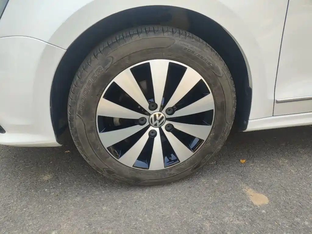 Volkswagen Sagitar — миниатюра 23