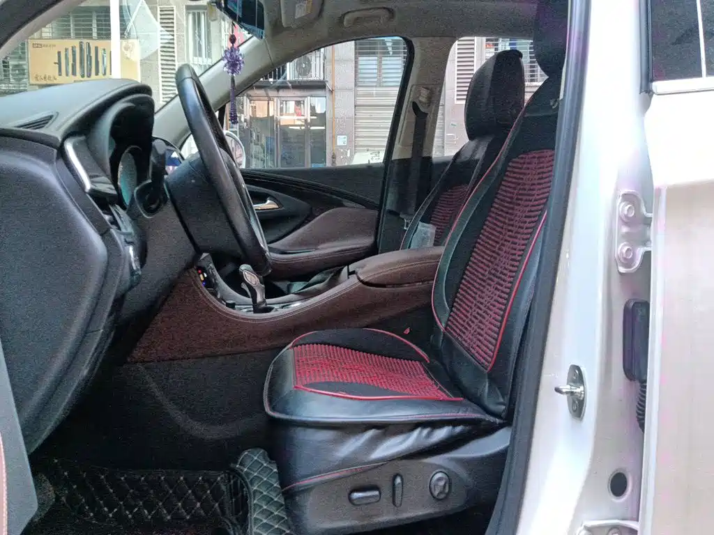 Buick Envision Plus — миниатюра 11