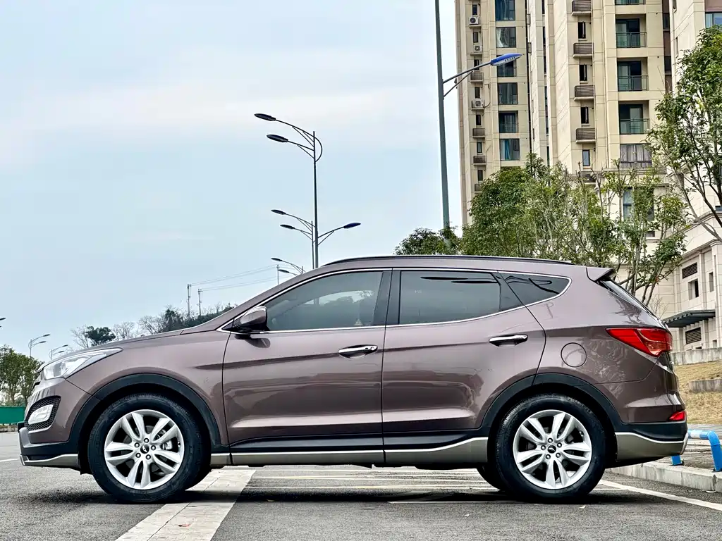 Hyundai Santa Fe (Import) — миниатюра 7