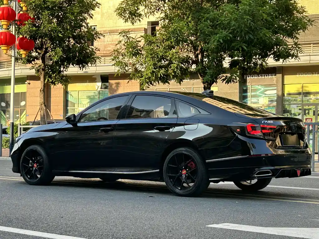 Honda Accord — миниатюра 6