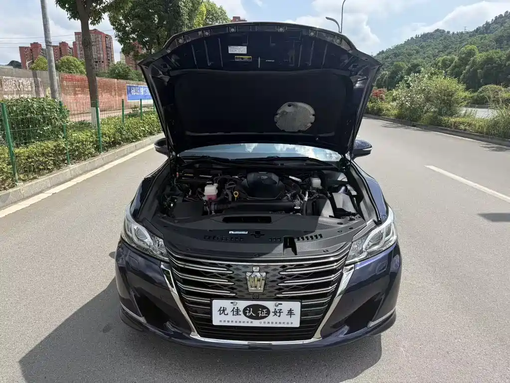 Toyota Crown 2018 2.0T Sport