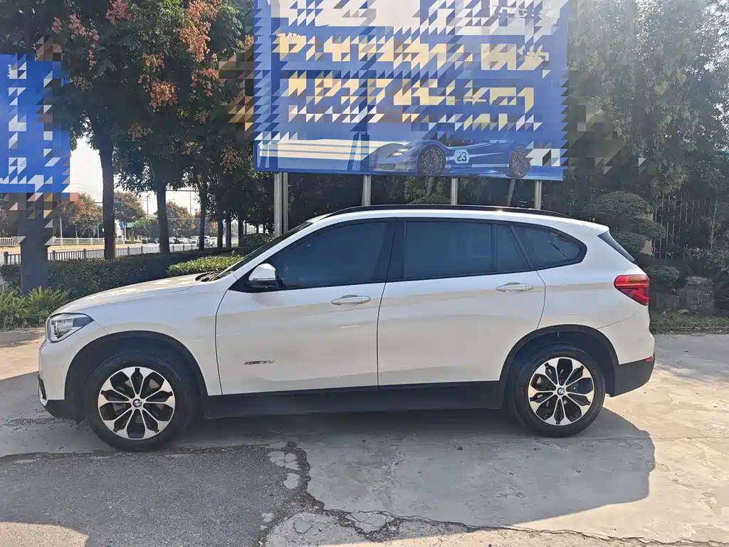 BMW X1 — миниатюра 3