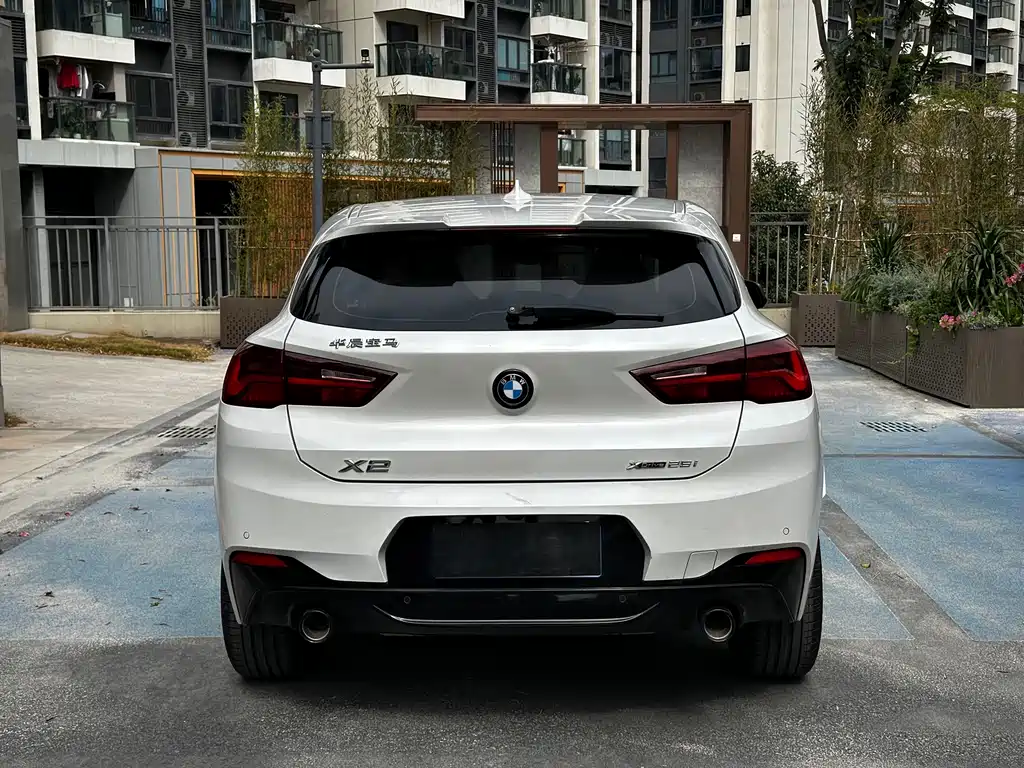 BMW X2
