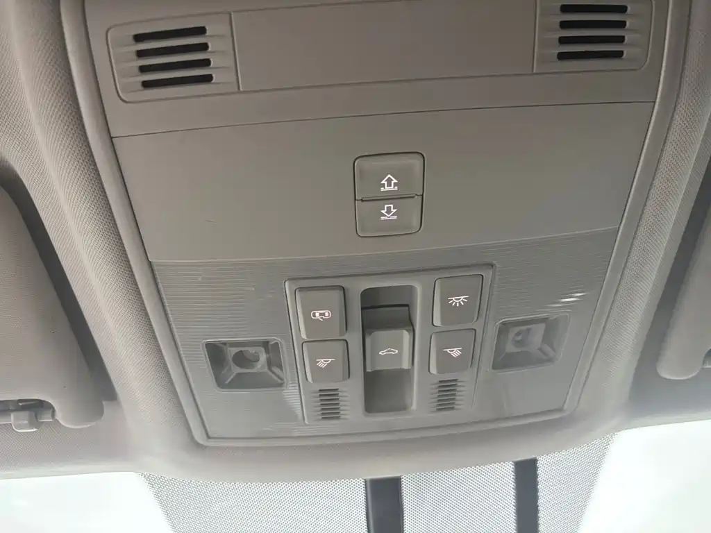 Volkswagen Tharu — миниатюра 18