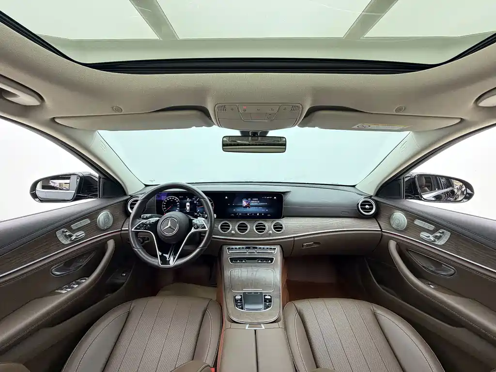 Mercedes-Benz E-Class — миниатюра 10