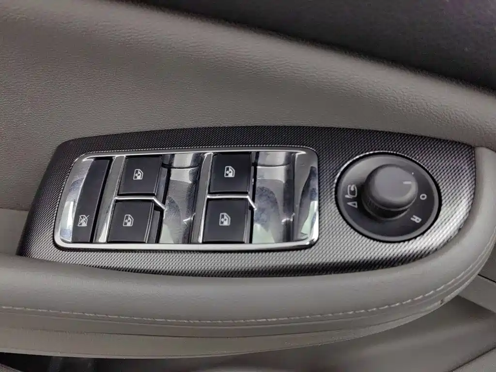 Chevrolet Malibu — миниатюра 9