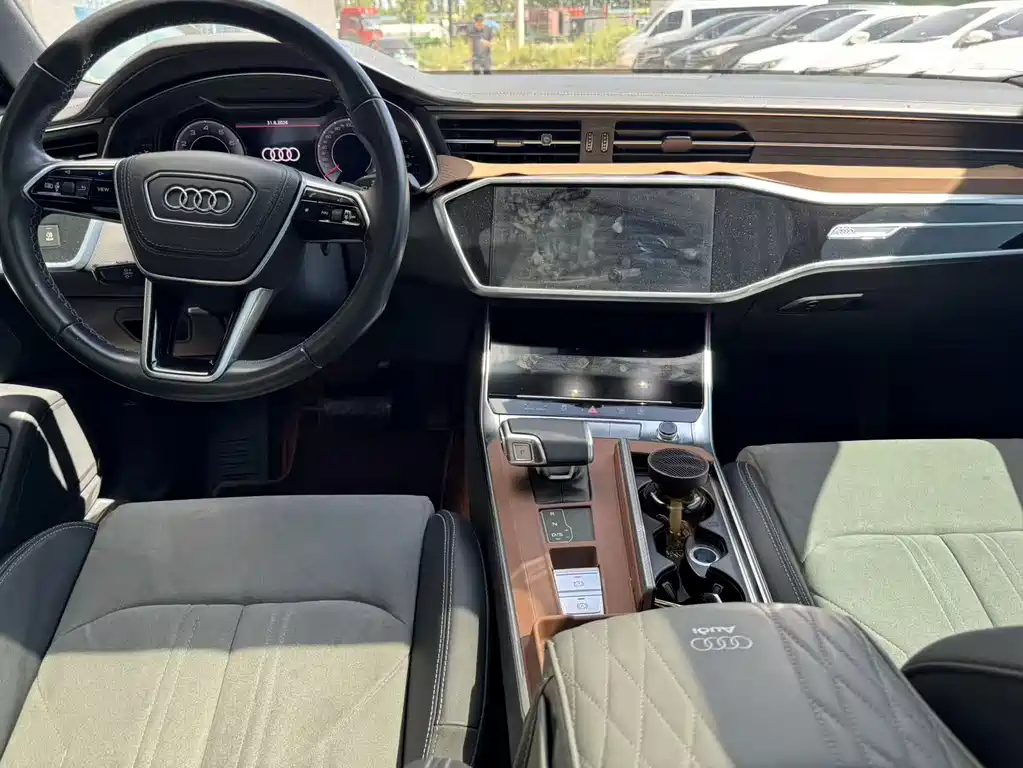Audi A6L — миниатюра 6