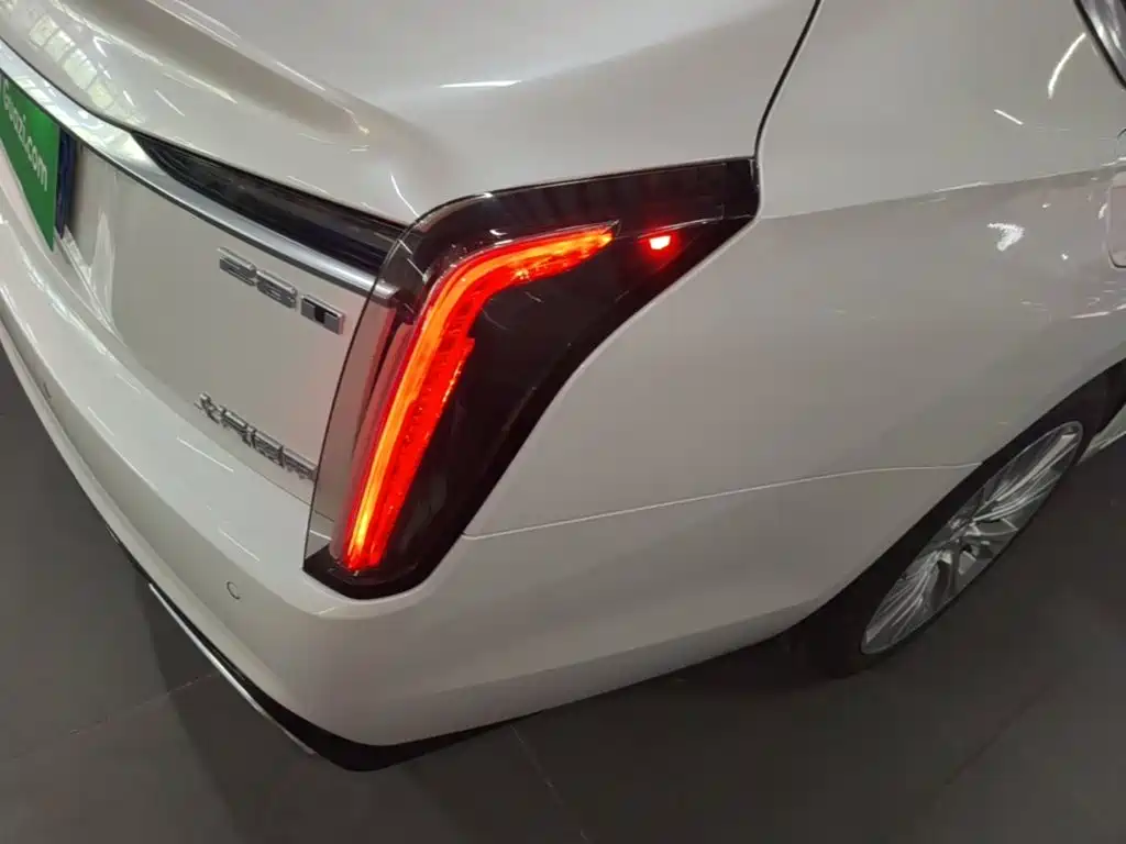 Cadillac CT6 — миниатюра 8