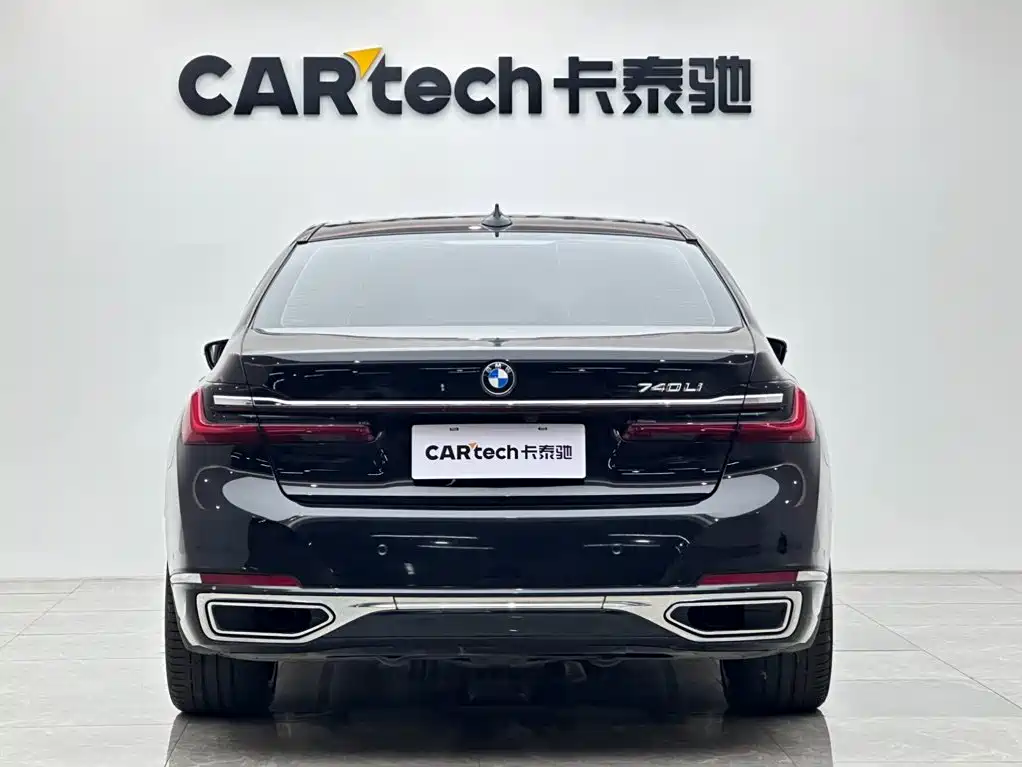 BMW 7 Series — миниатюра 4