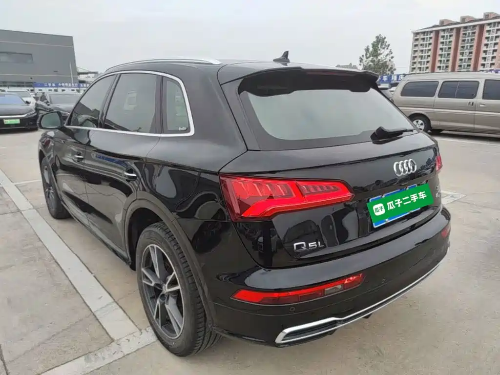 Audi Q5L — миниатюра 5