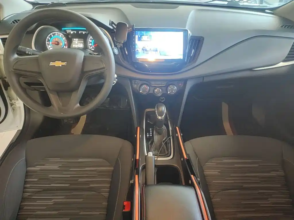 Chevrolet Cavalier — миниатюра 10