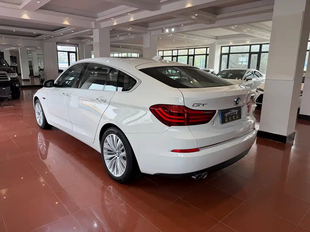 BMW 5 Series GT — миниатюра 19