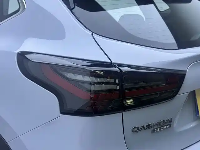 Nissan Qashqai — миниатюра 8