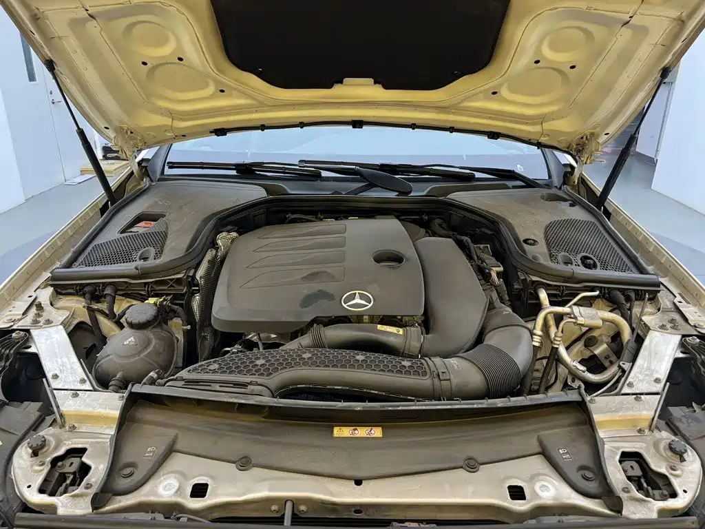Mercedes-Benz E-Class (Import) — миниатюра 9