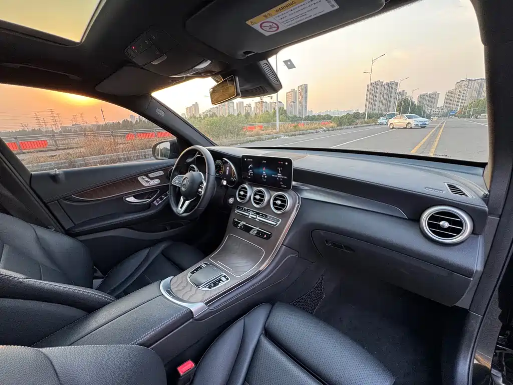 Mercedes-Benz GLC — миниатюра 23