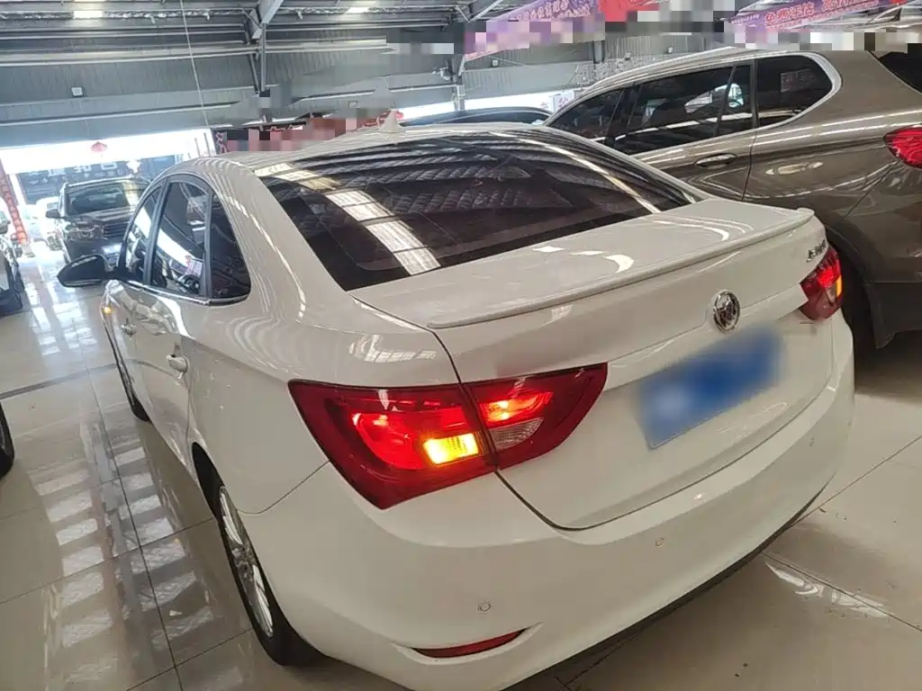 Buick Excelle — миниатюра 5