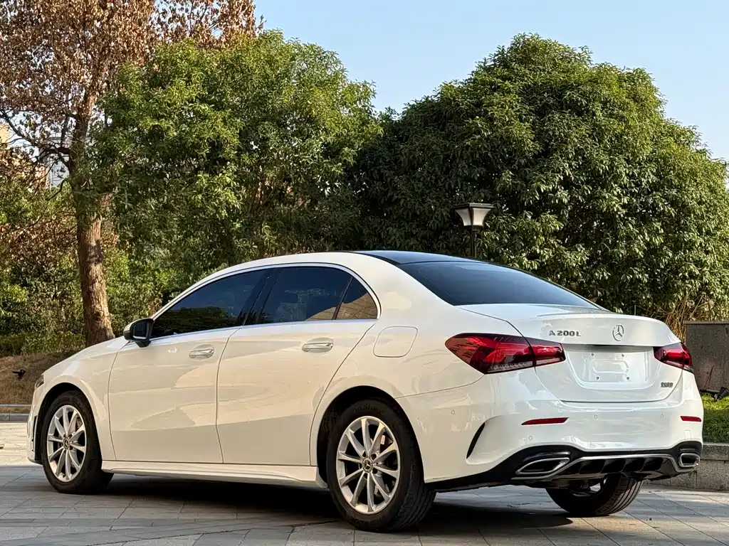 MERCEDES-BENZ A CLASS