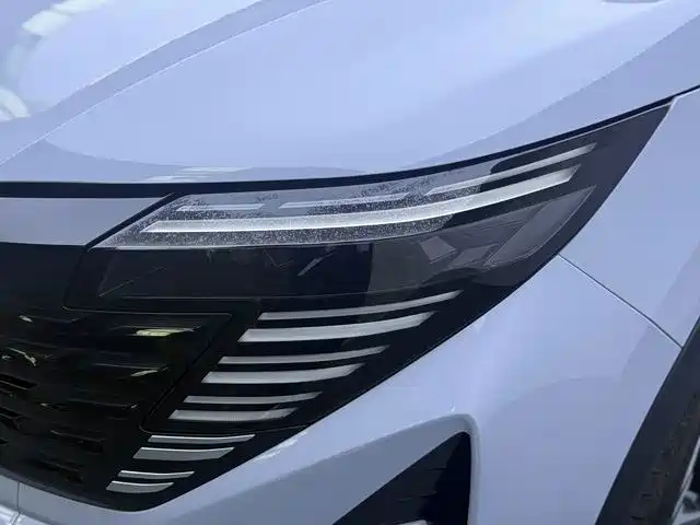 Nissan Qashqai — миниатюра 10