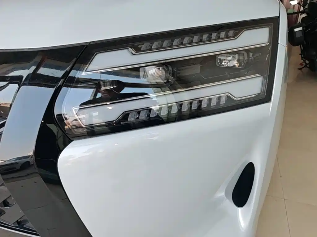 Wuling Xingguang 730 New Energy — миниатюра 24
