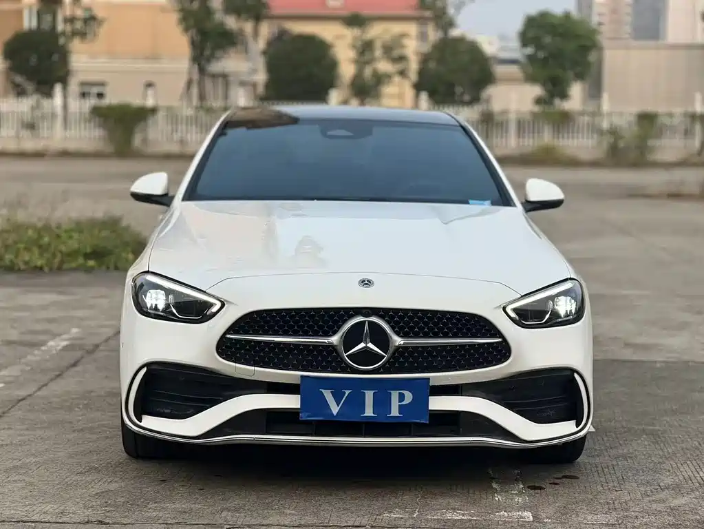 Mercedes-Benz C-Class — миниатюра 2