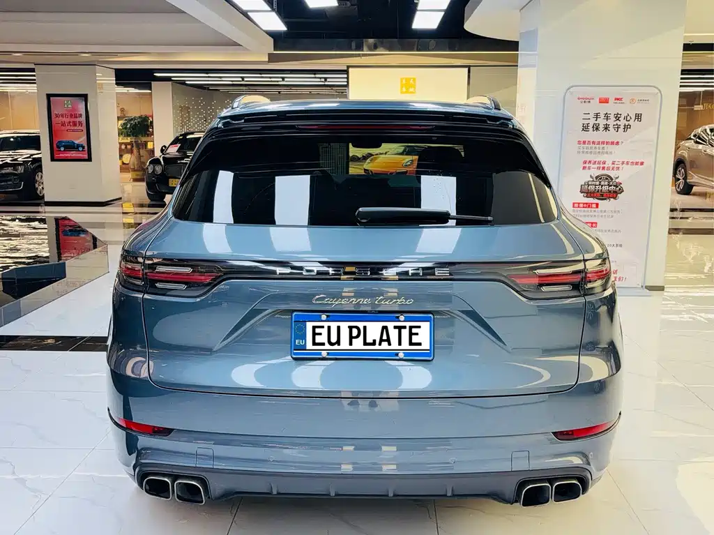 Porsche Cayenne — миниатюра 5